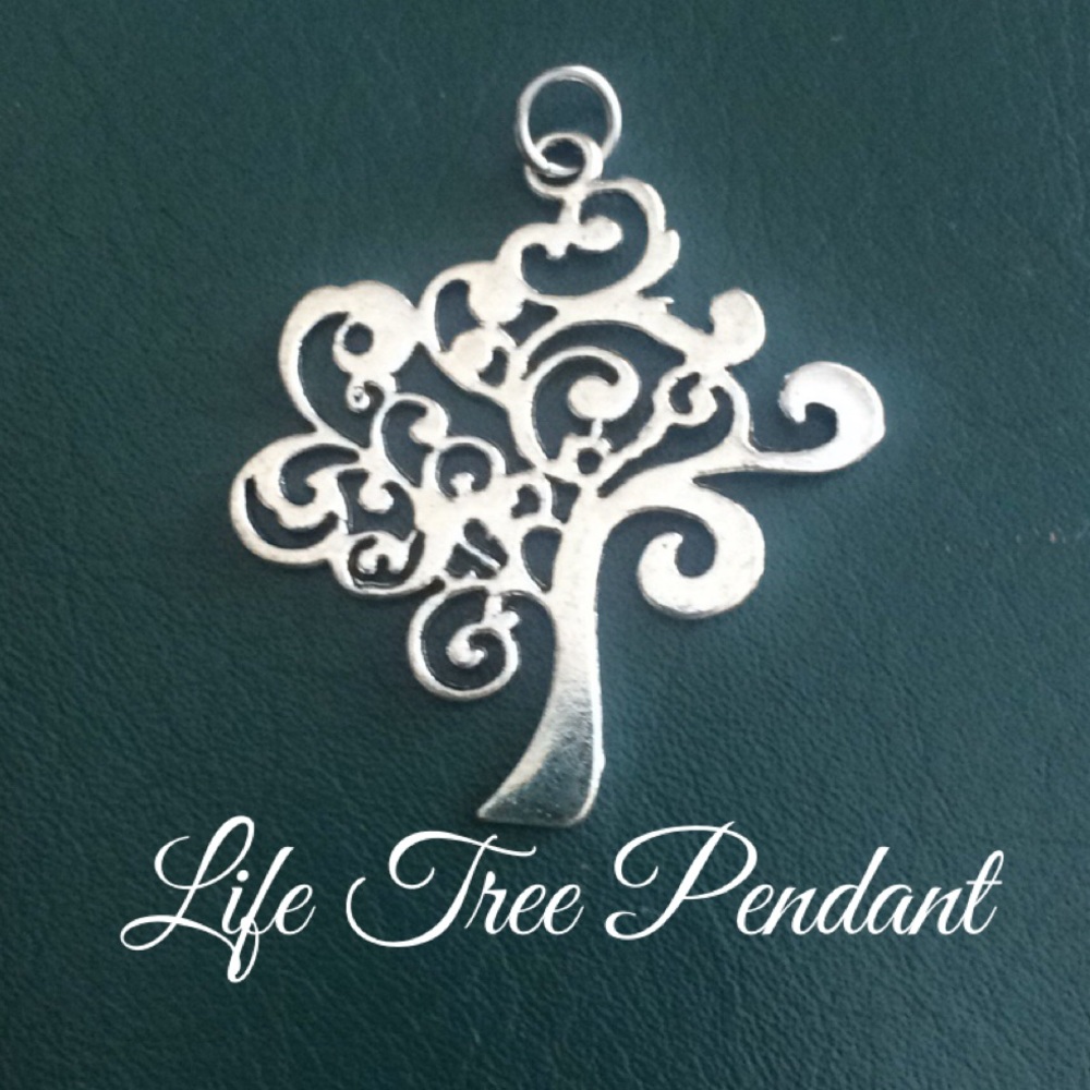 🆕Tree of Life Pendant Charm⭐️
